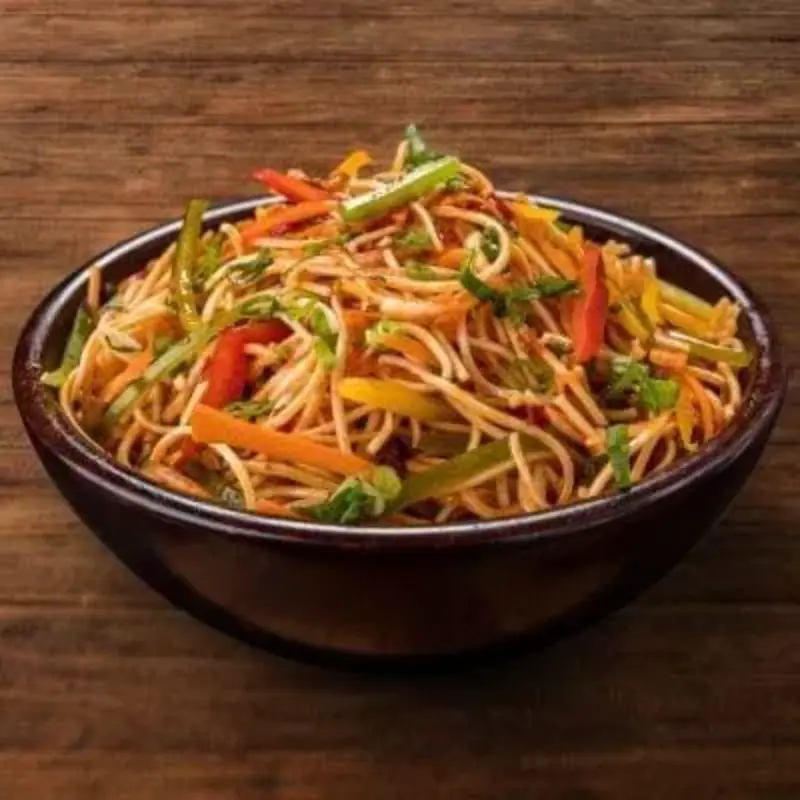 Chicken schezwan noodles