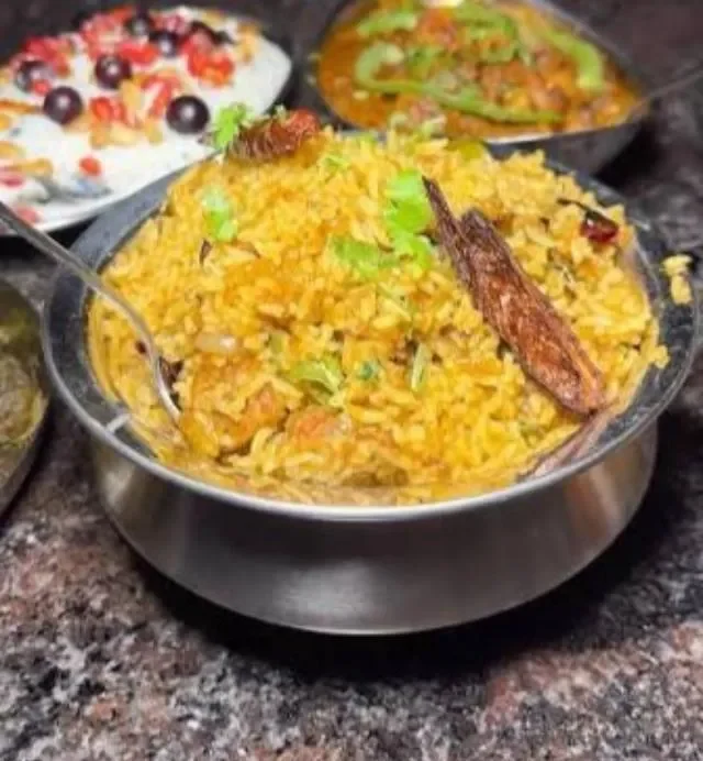 Nallampatti Chicken Rice (1)